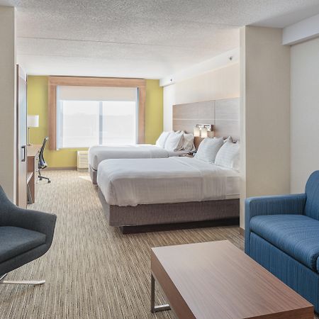 Holiday Inn Express & Suites - Belleville By Ihg Dış mekan fotoğraf