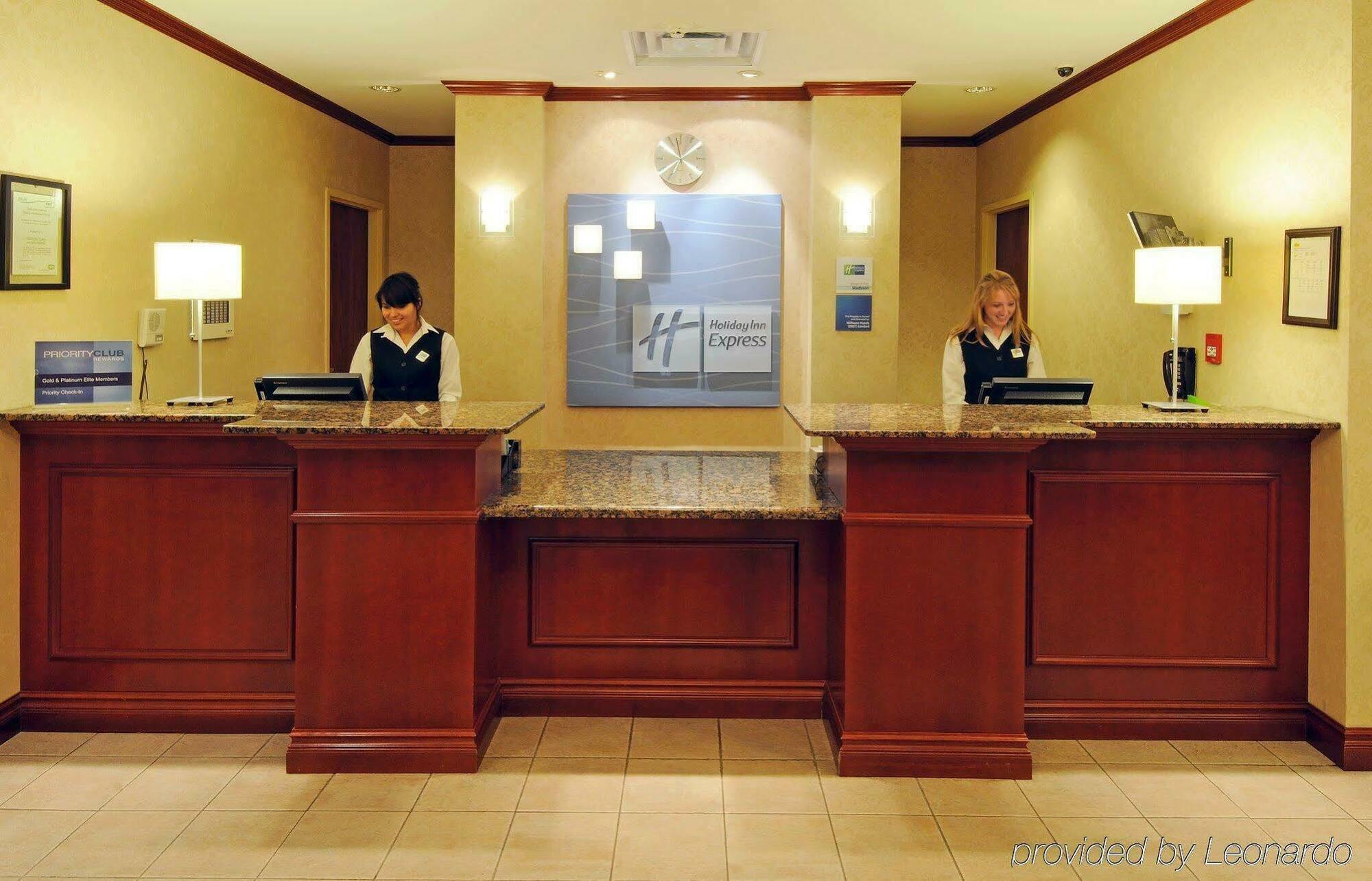 Holiday Inn Express & Suites - Belleville By Ihg İç mekan fotoğraf
